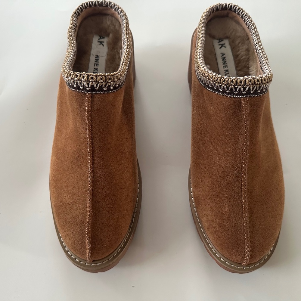 Anne Klein mule clogs